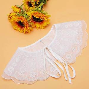 Venta al por mayor de encaje bordado con cuello desmontable de malla floral vintage cuello falso para mujeres y niños ropa vestidos y suéteres - Product Image 1