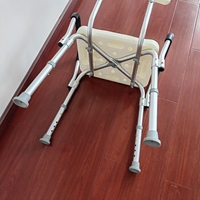Siège de bain réglable en gros avec dossier et accoudoirs pour baignoire, chaises de bain pour personnes âgées et handicapées