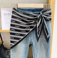 Op maat gemaakte logo zachte katoenen letter paisley geprinte zoomverlenger gelaagde heupbeschermer bandana bijpassende decoratie voor jeans