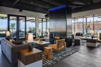 Canopy by Hilton : Mobilier d'hôtel haut de gamme pour projets hôteliers, Chaise et Table