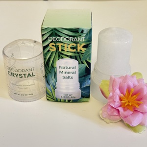 แท่งระงับกลิ่นกายแบบพกพา 60 กรัม สำหรับสุภาพสตรี กลิ่นหอม แห้งเร็ว บรรจุในหลอดแบบพกพา เหมาะสำหรับการเดินทาง - Product Image 1