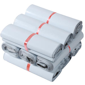 Bolsa de Envío de Polietileno Plástico con Impresión Personalizada y Logotipo Personalizado, Resistente a Desgarros, para Ropa, Zapatos y Embalaje de Cajas - Product Image 4