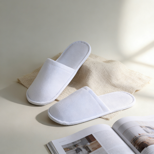 Chaussons jetables en chanvre à ondulations d'<span class=keywords><strong>eau</strong></span>, directement de <span class=keywords><strong>l</strong></span>'usine, avec des bandes de soie blanche et fines, tissu Zhenmei, confortables, pour <span class=keywords><strong>hôtel</strong></span> - Product Image 1