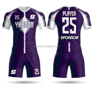 定制男式足球服团体比赛通用四季风格成人和儿童足球服 - Product Image 4