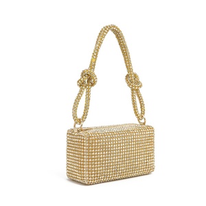 Collezione estiva donna nuova moda geometrica quotidiano borse a tracolla in pelle sintetica con catena di diamanti all'ingrosso per giovani donne - Product Image 1