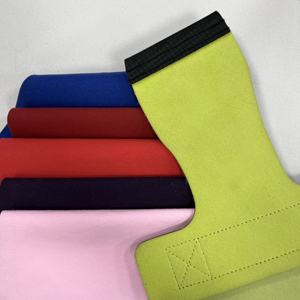 ถุงมือยางหนา3.0มม. ทำจากคาร์บอนไฟเบอร์สำหรับมือจับยกน้ำหนัก - Product Image 3