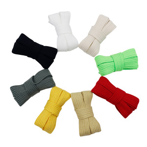Lacets plats blancs personnalisés de 2cm, lacets épais en coton de 20mm avec pointe en métal en plastique pour chaussures en toile des années 1970 emballées dans un sac - Product Image 2
