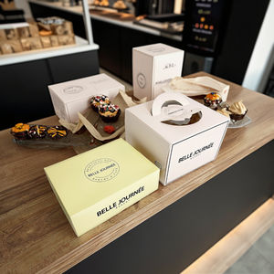 กล่องบรรจุภัณฑ์สำหรับตกแต่งเค้กคุกกี้ฟอยล์<span class=keywords><strong>หน้า</strong></span>ต่าง<span class=keywords><strong>ถ้วย</strong></span>กระดาษ<span class=keywords><strong>ฟอยล์</strong></span>ลายนูนกันน้ำโรงงานจีน - Product Image 6