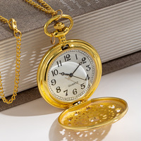 Montre de poche à quartz en film de cuivre pour homme antique avec gravure en toile d'araignée à chaîne et style commémoratif de la série nostalgique