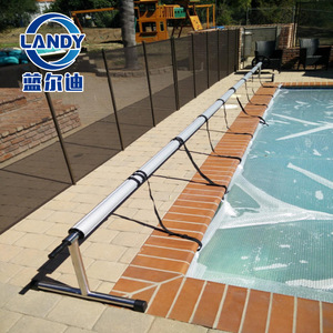 เครื่องม้วนผ้าคลุมสระว่ายน้ำ Landy รุ่น CR1 U81 ทำจากอลูมิเนียมอัลลอย รับน้ำหนักได้ 60 กก. ปรับความยาวได้ เหมาะสำหรับสระว่ายน้ำในบ้านพักตากอากาศส่วนตัว - Product Image 4