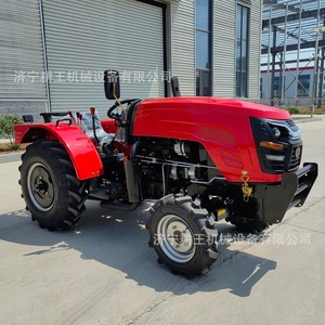 รถแทรกเตอร์อเนกประสงค์ขับเคลื่อน 4 ล้อ สีแดง สำหรับใช้งานทางการเกษตร - Product Image 4