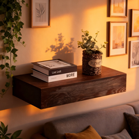 Étagère murale flottante en bois de style vintage avec compartiments cachés pour ranger divers articles, salon en bois