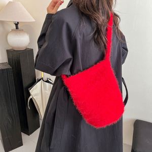<b>Large</b> Capacity Casual Rock Style Ladies Handbag Autumn New <b>Plush</b> Bucket Bag Single-Shoulder Crossbody Bag for Winter - Product Image 1
