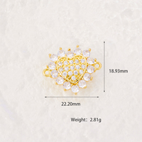 Connecteurs en laiton plaqué or 18 carats avec zircon en forme de cœur, breloques de conception variée pour la fabrication artisanale de bracelets et colliers