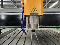 Routeur de gravure CNC CA-1212 1200x1200mm avec moteur pas à pas RichAuto pour le bois, le MDF et l'aluminium – Machine de découpe CNC pour la publicité