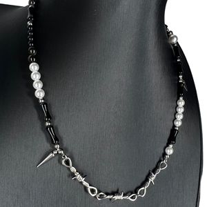 Collana Punk Goth con Catena Cubana Nera e Bianca con Perle e Rivetti Scuri, Stile Hip-hop, di Tendenza in Europa e Stati Uniti - Product Image 4
