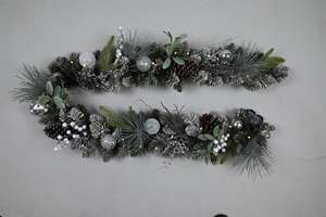 Venta al por mayor personalizada planta verde Navidad Pvc Pino guirnalda artificial con piñas - Product Image 3