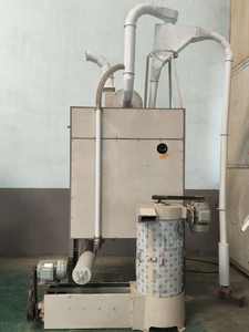 Mini moulin à maïs portable avec moteur pour usage domestique et commercial, capacité de 200 kg/h, garantie de 2 ans - Product Image 4