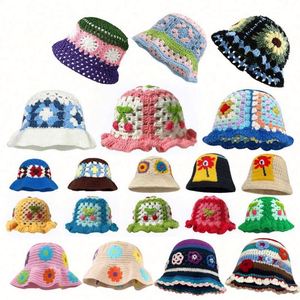 Gorros de punto unisex de moda al por mayor en stock, gorros de ganchillo florales hechos a mano con bordado 3D para uso en playa y negocios - Product Image 1