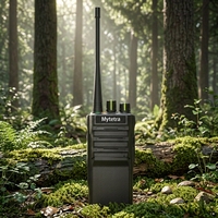 MYT-873 Talkie-walkie analogique portable professionnel pas cher avec une portée de 5 km, une puissance de sortie de 10 W, une batterie de 3000-3500 mAh pour une utilisation en extérieur