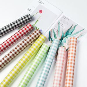 Papel de Regalo a Cuadros Vintage, Recubierto de PE, Grueso e Impermeable, para Envolver Ramos de Flores, para Uso Industrial - Product Image 1