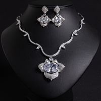 Parure de bijoux vintage classique pour fiançailles et mariage, en laiton plaqué or, collier et boucles d'oreilles pour femme