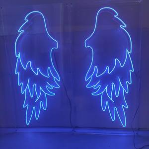 Letrero de Neón Flexible 3D Personalizado con Luces LED RGB Decorativas de Diseño Moderno con Alas de Ángel - Product Image 6