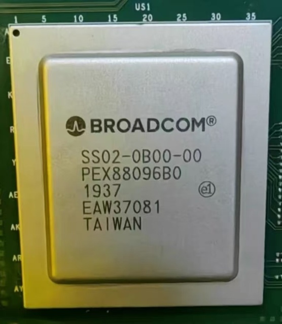 SS02-0B00-00 PEX88096B0 PCI Express Switch IC Chip 8-Channel QFP Package Taiwan Made