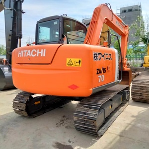 Mini-excavatrice Hitachi ZX70 d'occasion, modèle 2023, 7 tonnes, capacité de la benne de 1,0 m, moteur, boîte de vitesses, pompe, roulement en vente - Product Image 6