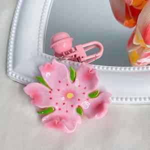 Llaveros con Colgantes de Flores de Durazno para Decorar Mochilas Escolares y Accesorios de Bricolaje - Product Image 5