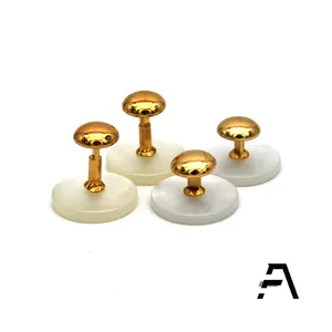 सोने प्लास्टिक Clerical Clergy कोर्ट अंगरखा शर्ट सामने और वापस कॉलर स्टड - Product Image 1