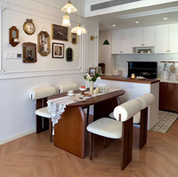 Ensemble table et chaises de salle à manger en bois massif de style médiéval français avec plateau en marbre, 4 pièces, design réglable pour petits appartements