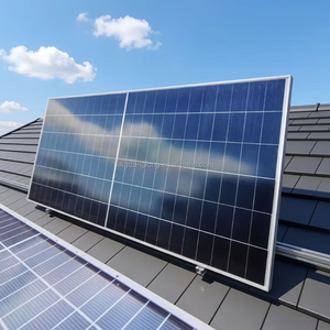 Paneles Solares Bifaciales Tipo N de 680W con Marco de Aluminio y Doble Vidrio, con 23% de Eficiencia para Sistemas de Balcón - Product Image 1