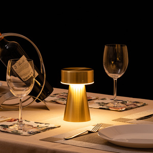 Lámpara de Mesa Portátil Magnética Recargable de Aluminio con Control Remoto Inalámbrico, Diseño Moderno, Simple y Flexible para Hotel - Product Image 3