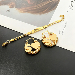 Ensemble de bijoux personnalisé avec plaque nominative, collier en acier inoxydable personnalisé, mini boucles d'oreilles et bracelet, cadeau pour enfants - Product Image 3