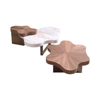 Table basse en forme de fleur irrégulière