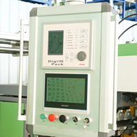 Machine de soufflage de bouteilles en polycarbonate pour eau potable de 5 gallons, à haute productivité, automatique, directe usine, avec moteur intégré