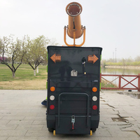 Machine de balayage de voirie municipale, camion de nettoyage de routes efficace pour l'entretien des espaces verts publics et le nettoyage des feuilles et des débris des trottoirs