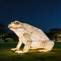 Maßgefertigte Festival-Laterne Thanksgiving Weihnachten Riesige Frosch-Kröten-Wasserdichte LED-Laterne Stahl Seidenstoff Festival-Dekoration
