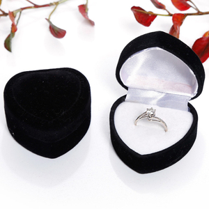 <span class=keywords><strong>Caja</strong></span> de joyería pequeña con bisagra de terciopelo en forma de corazón rojo de ante - Product Image 4