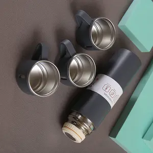 Ensemble de cadeaux promotionnels d'entreprise de luxe haut de gamme, flacon sous vide isolé de voyage avec deux tasses - Product Image 3