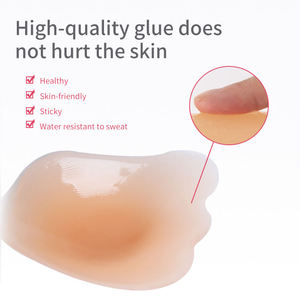 Силиконовый бюстгальтер без бретелек с клеящейся застежкой - Product Image 2