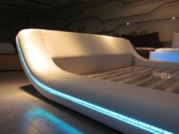 Lit en cuir PU de luxe de haute qualité avec tête de lit incurvée à LED pour chambre à coucher
