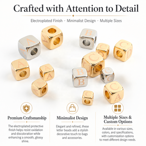Cubo de metal con letra inicial del alfabeto, colgante de aleación, cuentas cuadradas gruesas de oro y plata para pulseras DIY y accesorios de bolsos - Product Image 2