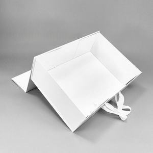 Boîte magnétique pliable en carton imprimé avec ruban, emballage en tissu, boîtes en papier personnalisées, boîte magnétique sur mesure - Product Image 5