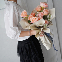 Fleuriste Fournisseurs Professionnel Étanche En Plastique Épaissir Imprimé Coeur Fleur Papier D'emballage pour Bouquet