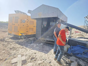 ชุดเครื่องกำเนิดไฟฟ้าดีเซลอุตสาหกรรม60Hz พร้อมรีโมทสตาร์ทเครื่องยนต์เทคโนโลยีเงียบสำหรับบ้านและก่อสร้างแบบเปิดเฟรม - Product Image 5