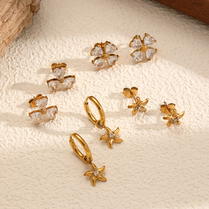 Pendientes de aro con circonita y baño de oro, diseño de flor y estrella, para mujer, joyería de fiesta, accesorio de moda - Product Image 1