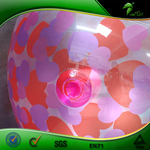 Pelota de Playa Inflable Transparente de PVC Personalizada HONGYI, Globo Transparente con Impresión de Corazón Rosa y Esfera - Product Image 5