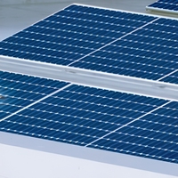 Комплект для быстрого отключения солнечных панелей C&I Roof PV с AFCI, комплект для проектов с функцией экстренной остановки для пожарных, PLC-сопряжением и коллектором для массивов солнечных батарей
